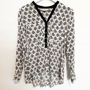 Vanessa Virginia Owl Novelty Print Button Front V-Neck Roll Tab Blouse Size 2